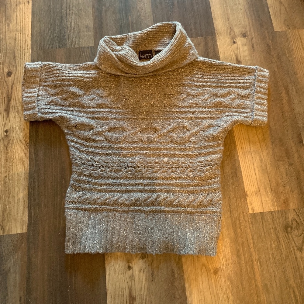 Kersh cotton blend cabled sweater. Never worn. 70 retail
